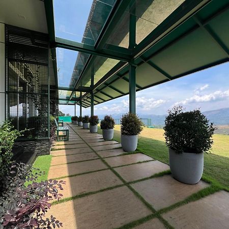 Cloudy Court Resort イドゥッキ エクステリア 写真