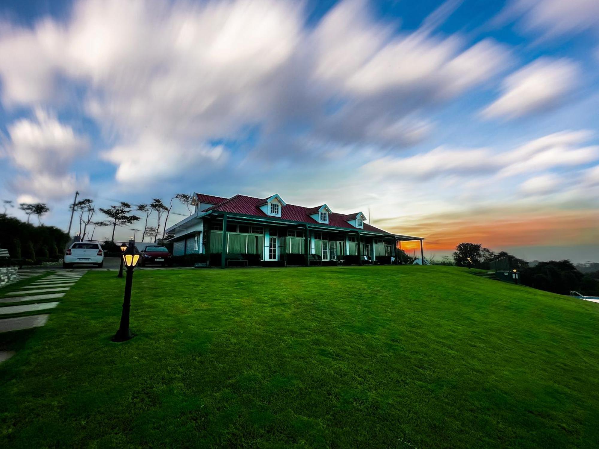Cloudy Court Resort イドゥッキ エクステリア 写真