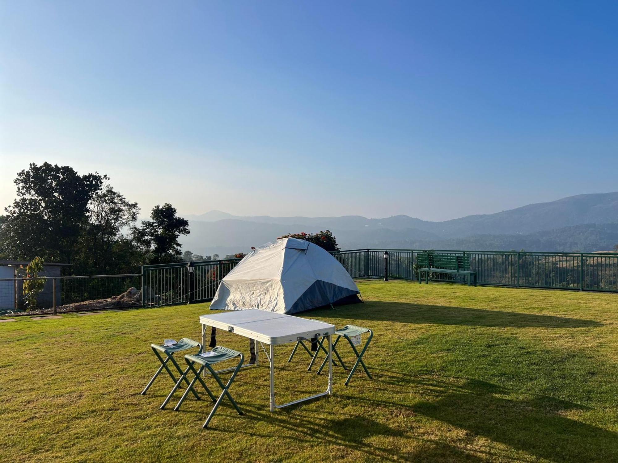 Cloudy Court Resort イドゥッキ エクステリア 写真